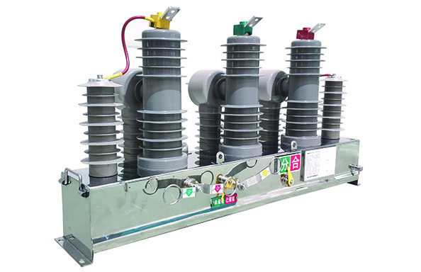 ZW32-12一二次融合柱上斷路器電容取電型（測量控制裝置、一體化故障隔離裝置）